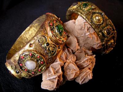 alhajas de la edad media